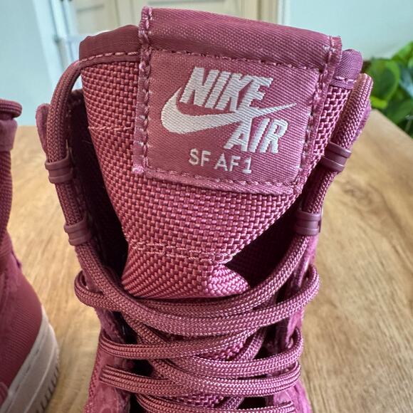 Nike | SF Air Force 1 Force is Female | Vintage Wine | AJ1700-600| Wm’s Size 6.5 - Picture 4 of 16
